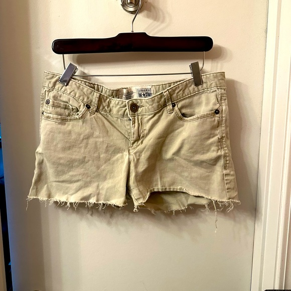 Vintage handmade converse shorts! - Picture 5 of 7
